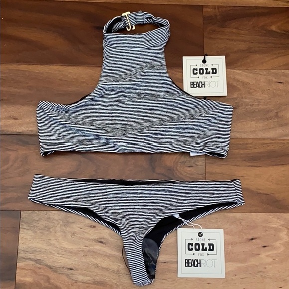 Beach Riot /SCF Top and Bottom - Picture 2 of 7